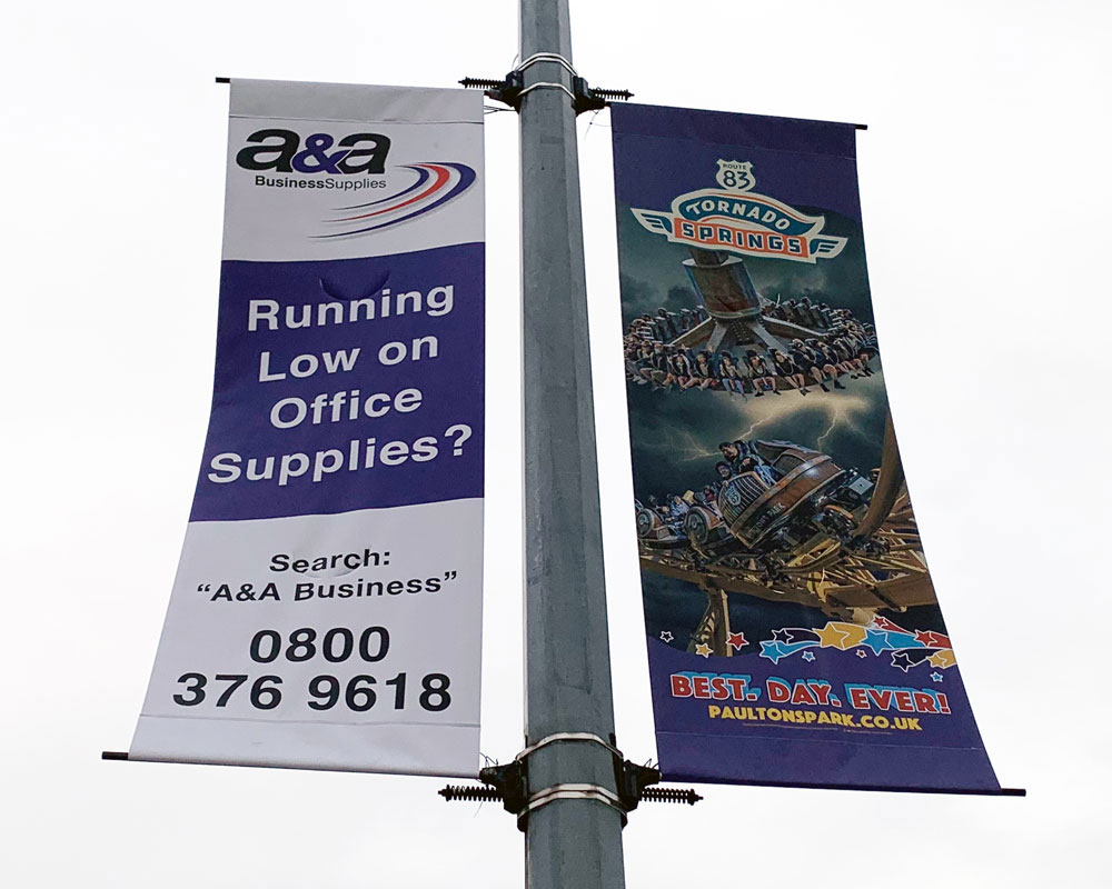 Manifestations Double sided banner